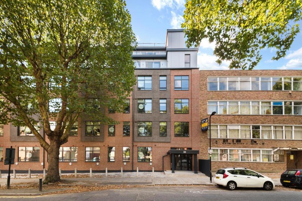 Modern London City Apartment - Victoria Line Экстерьер фото