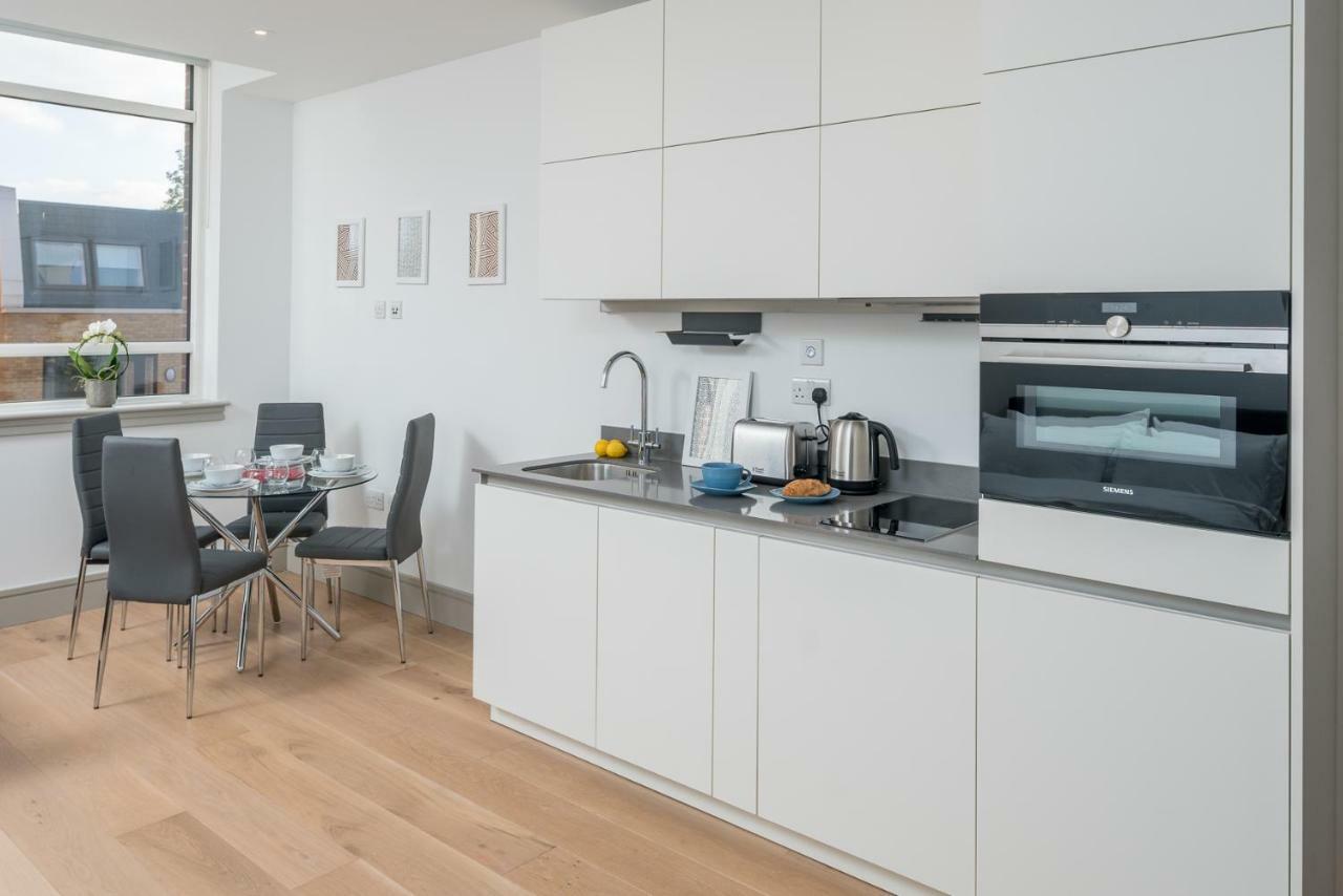 Modern London City Apartment - Victoria Line Экстерьер фото