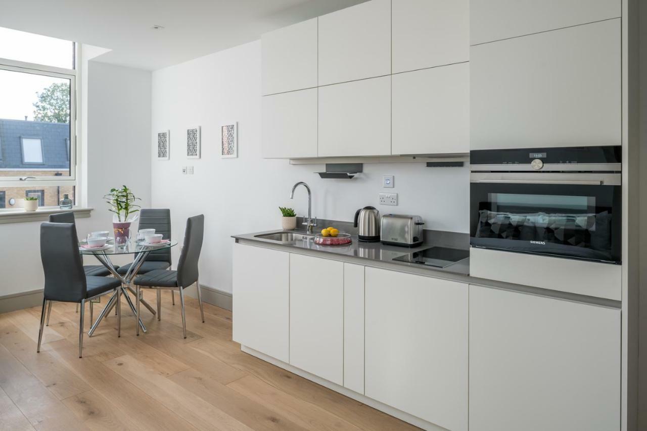 Modern London City Apartment - Victoria Line Экстерьер фото